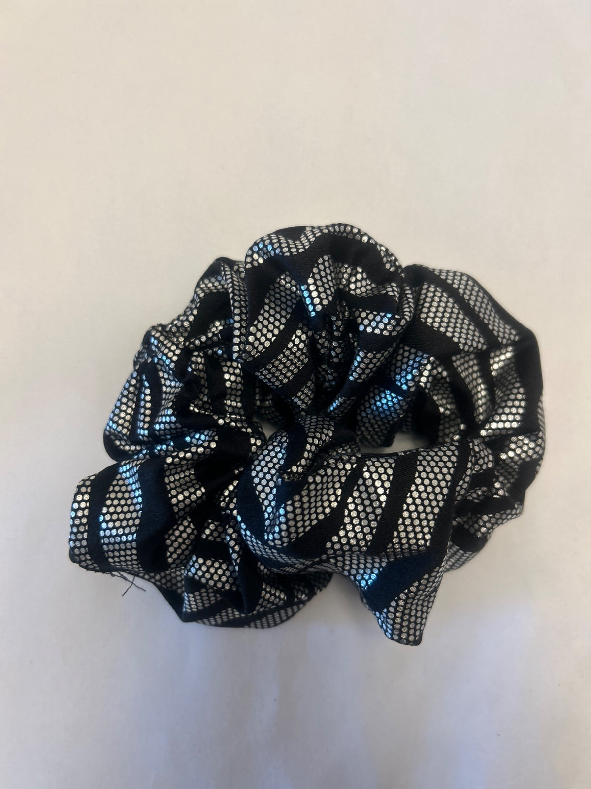 Black Silver Geometric hair scrunchie